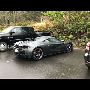 Meet your Posher, Alex